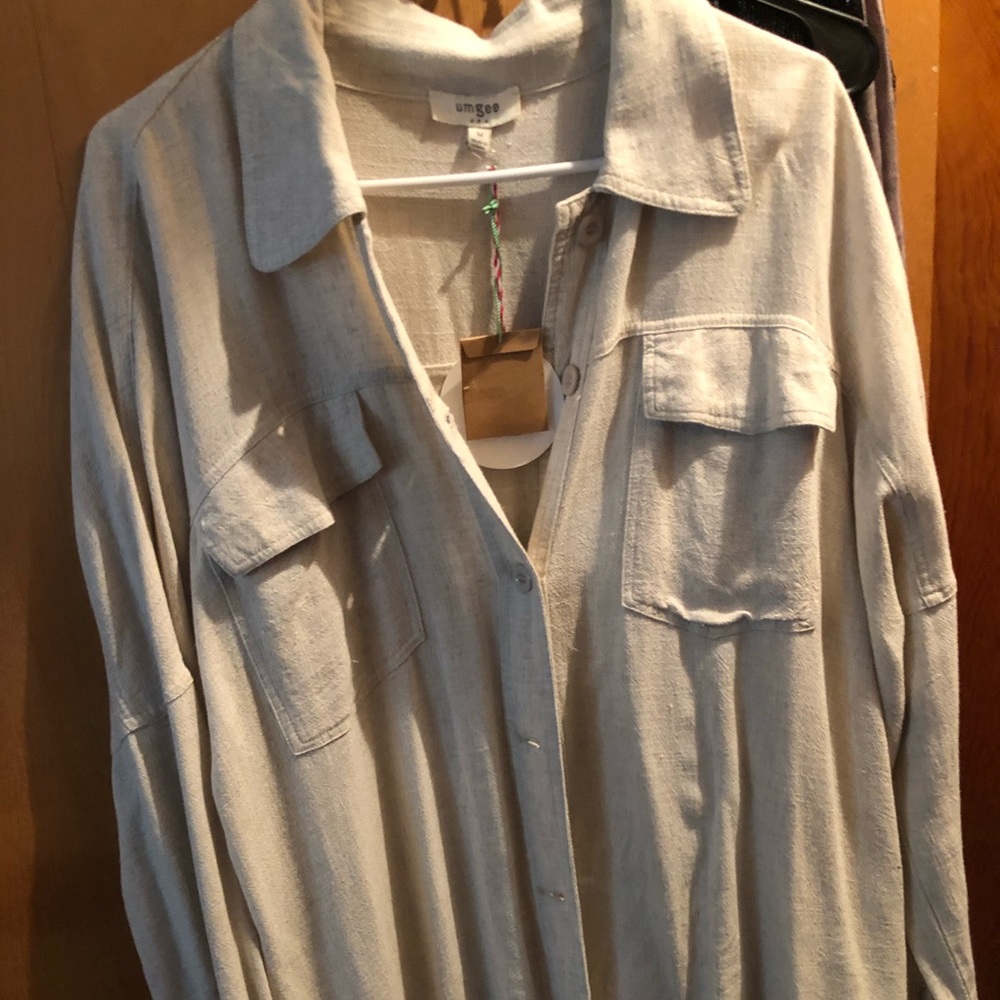 NWT Linen Button up